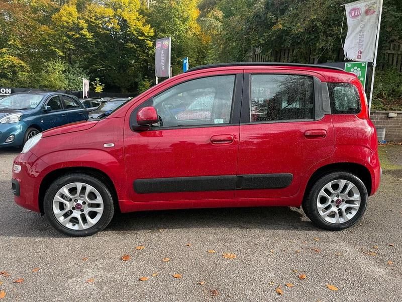 Used Fiat Panda Lounge 69 HP (50 kW) 2012 Red Hatchback