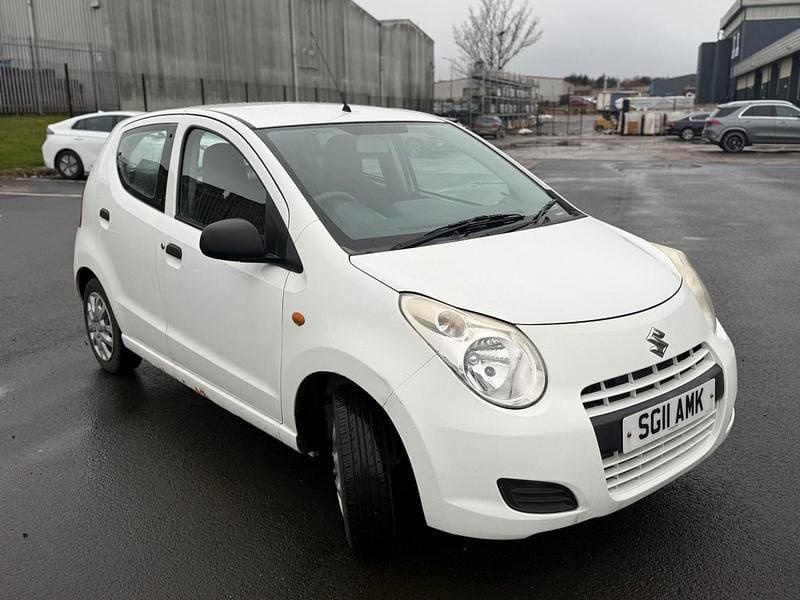 Used Suzuki Alto SZ3 68 HP (50 kW) 2011 White Hatchback