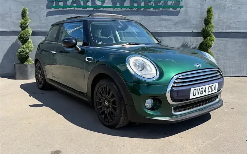 Used Mini Cooper Hatch 136 HP (100 kW) 2017 Hatchback