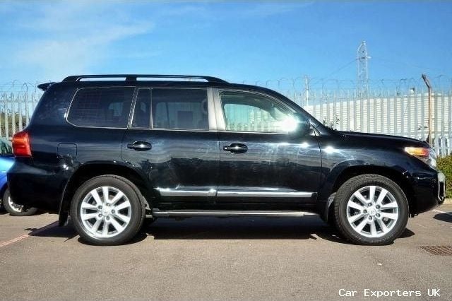 Used Toyota Land Cruiser V8 272 HP (200 kW) 2014 SUV