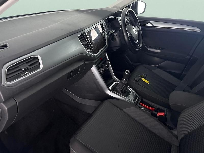 Used VW T-Roc Active 110 HP (80 kW) 2021 Grey SUV