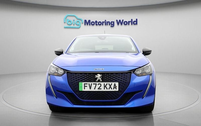 Used Peugeot e-208 Allure+ 100 kW (136 HP) 2022 Blue Hatchback