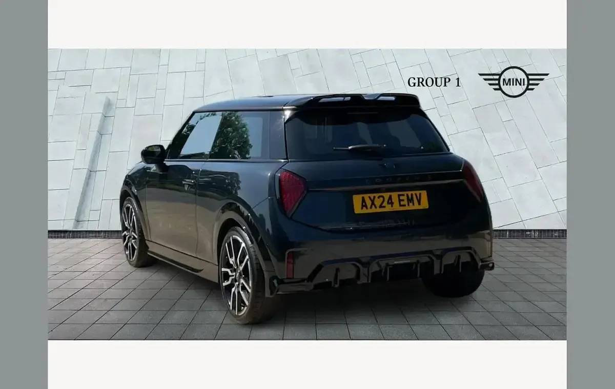 Used Mini Cooper Sport 200 HP (147 kW) 2024 Grey Hatchback