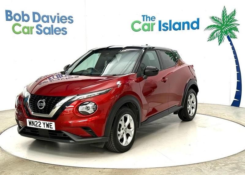 Used Nissan Juke N-Connecta 114 HP (83 kW) 2022 Red SUV