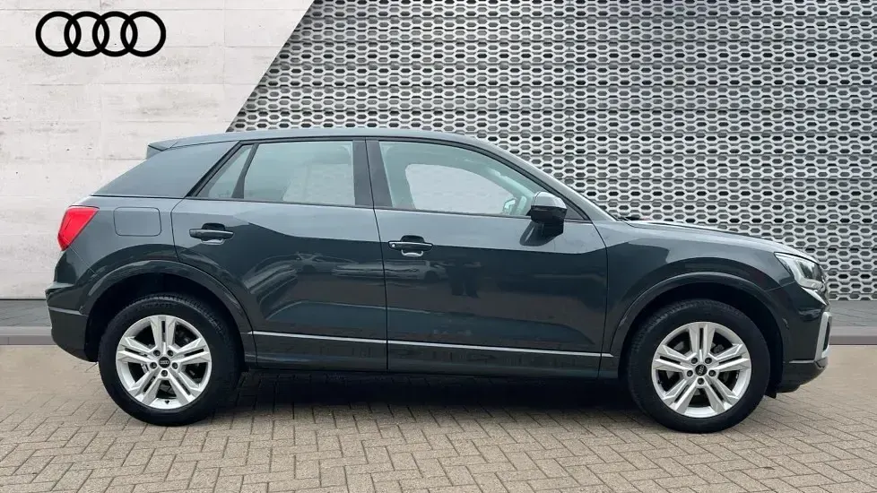 Used Audi Q2 Sport 150 HP (110 kW) 2023 Grey SUV