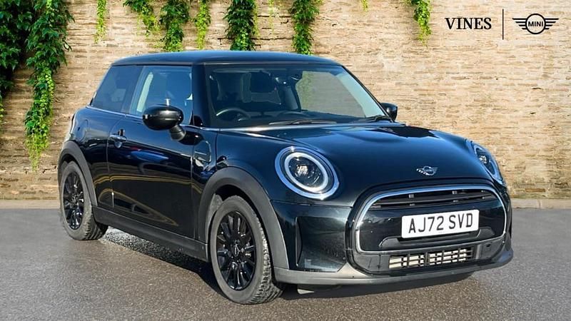 Used Mini Cooper Classic 134 HP (98 kW) 2022 Black Hatchback