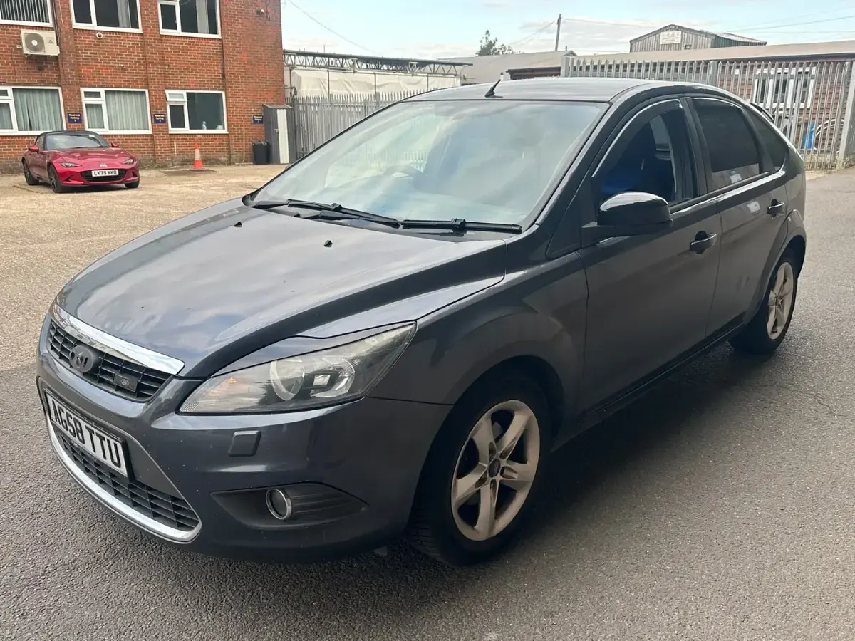 Used Ford Focus Style 100 HP (73 kW) 2008 Grey Hatchback