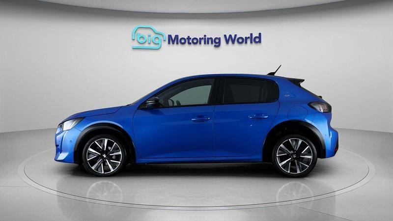 Used Peugeot 208 GT 99 HP (72 kW) 2021 Blue Hatchback