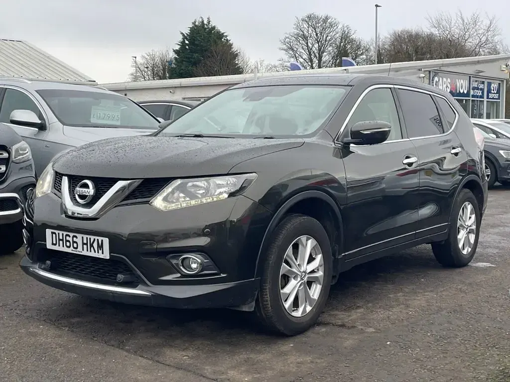 Używany Nissan X-Trail Acenta 130 KM (95 kW) 2017 Zielony SUV