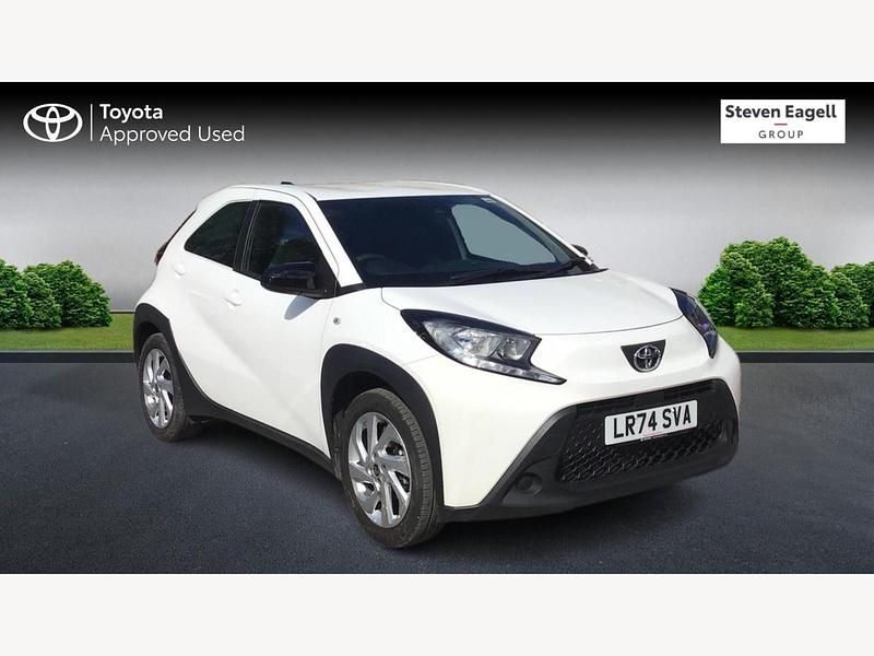 White Used 2024 Toyota Aygo X PURE SUV | £15,531 - Image 1/3