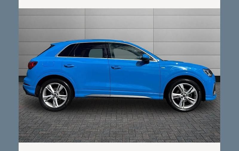 Used Audi Q3 S-Line 150 HP (110 kW) 2022 Blue SUV