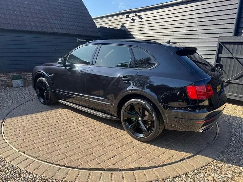 Used Bentley Bentayga 608 HP (447 kW) 2016 Black SUV