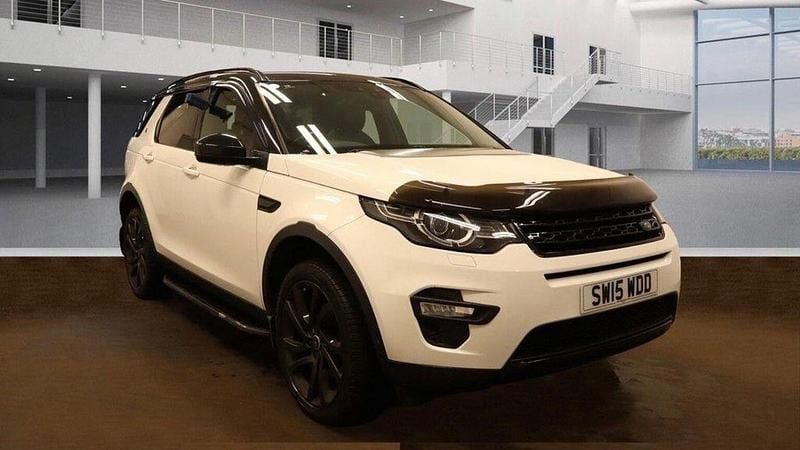 White Used 2015 Land Rover Discovery Sport HSE Luxury SUV | £14,495 (Fair price) - Image 1/3