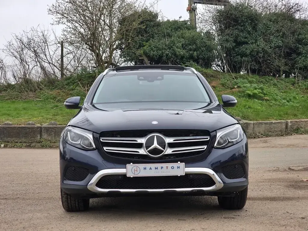 Usado Mercedes GLC220 Premium 2016 Azul SUV