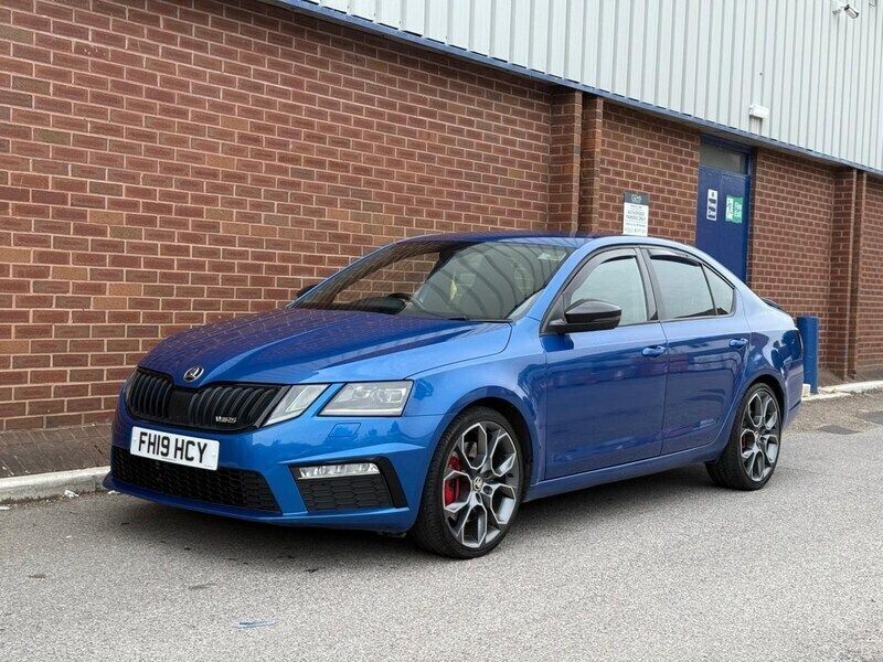 Blue Used 2019 Skoda Octavia vRS Hatchback | £8,995 - Image 1/4