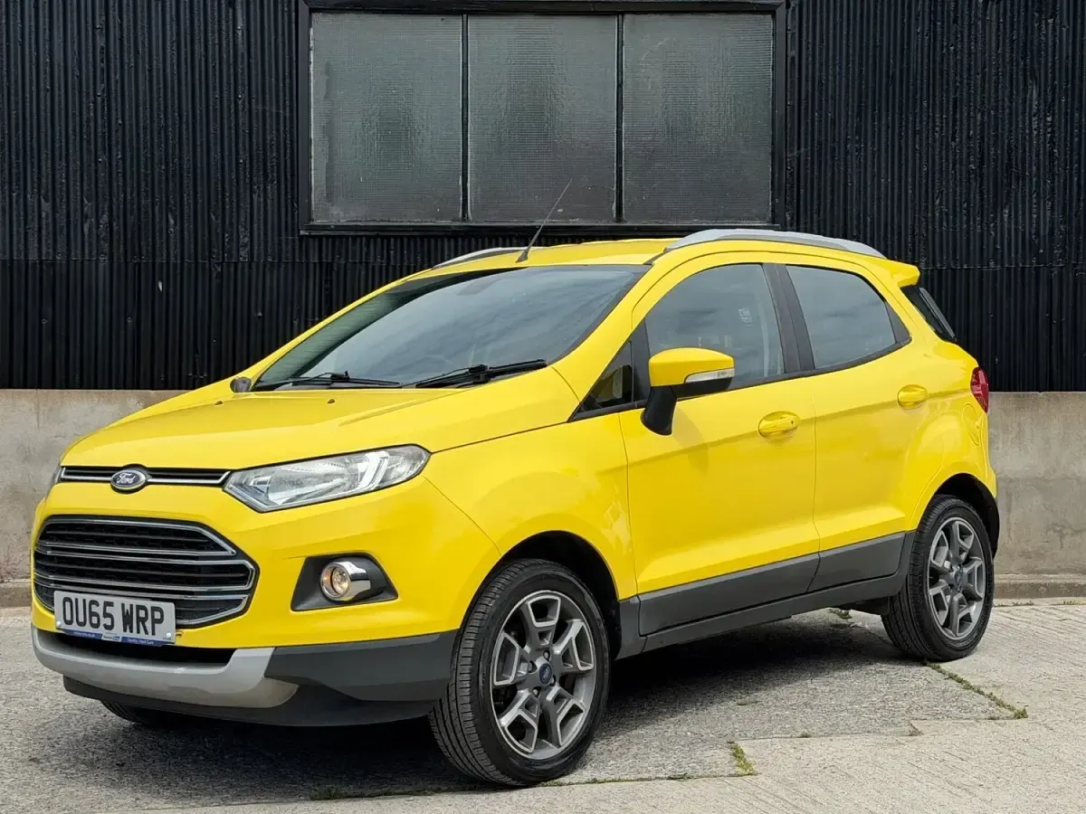 Used Ford Ecosport Titanium 95 HP (69 kW) 2015 Yellow SUV