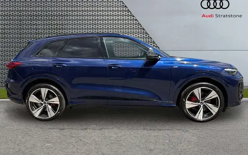 Used Audi Q5 204 HP (150 kW) 2025 Blue SUV