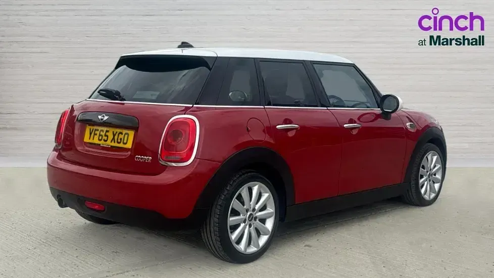 Used Mini Cooper 136 HP (100 kW) 2016 Red Hatchback