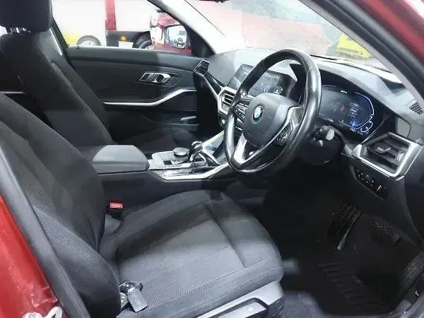 Used BMW 330e Comfort Edition 2021 Orange Sedan