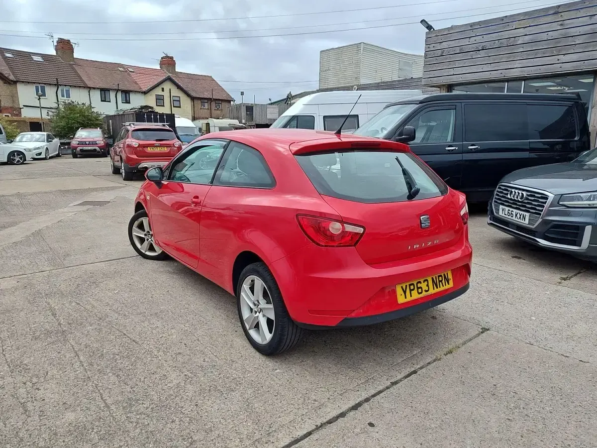 Used Seat Ibiza 85 HP (62 kW) 2013 Red Hatchback