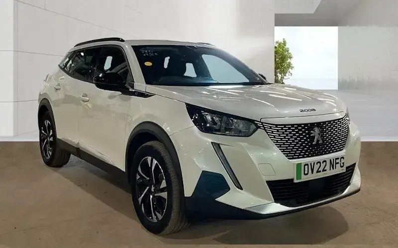 Used Peugeot e-2008 Allure Premium 100 kW (136 HP) 2022 SUV