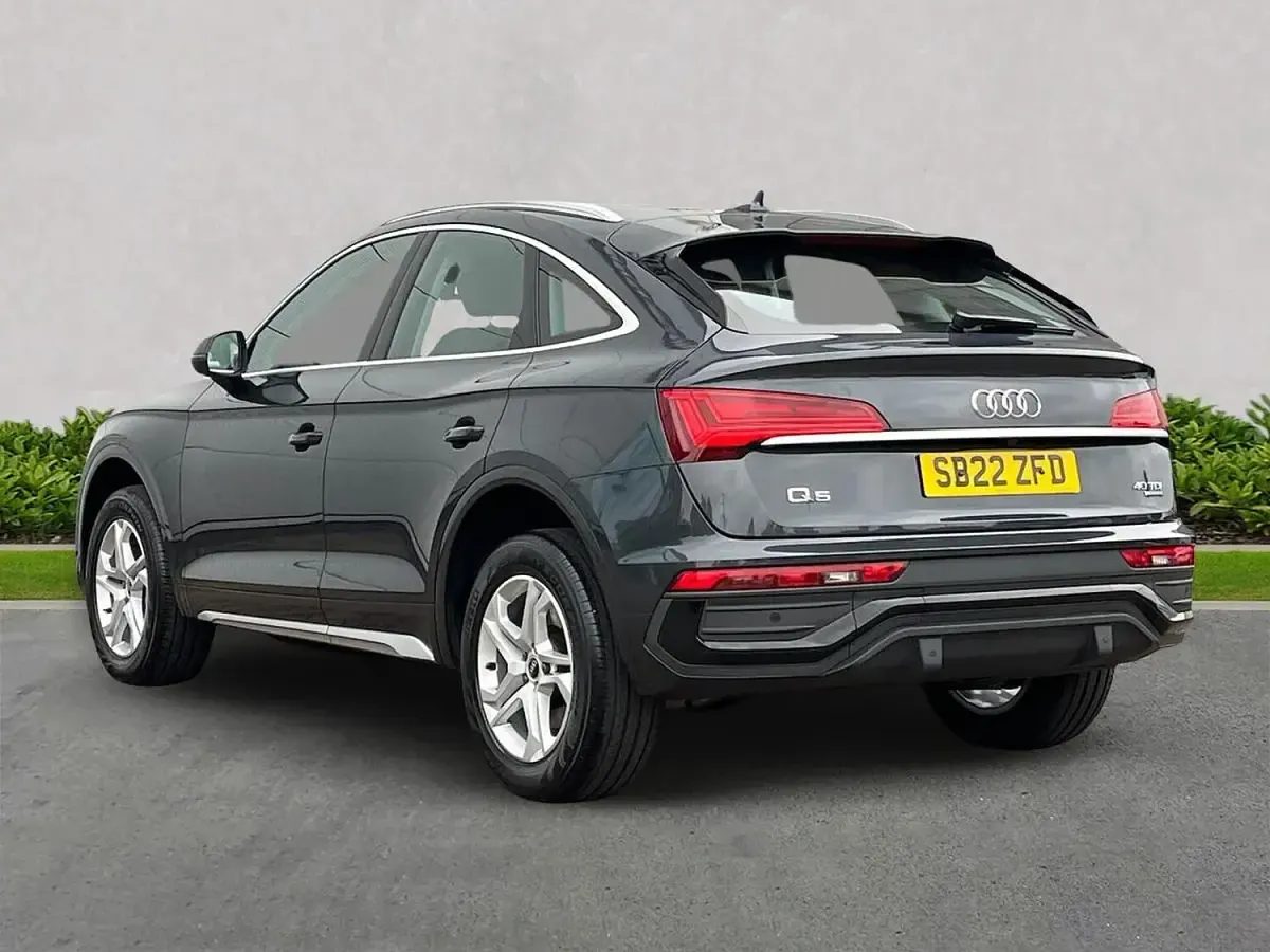 Used Audi Q5 Sportback Sport 204 HP (150 kW) 2022 Grey SUV