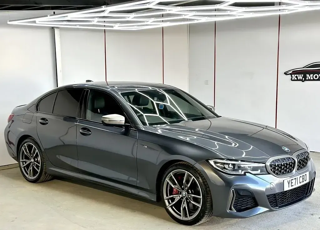 Begagnad BMW M340 Performance 340 HK (250 kW) 2021 Grå Sedan