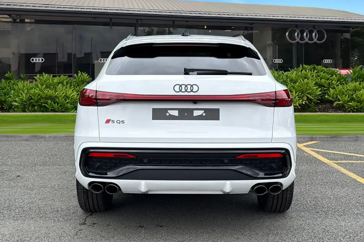 New Audi SQ5 Sportback Black Edition 2026 White SUV