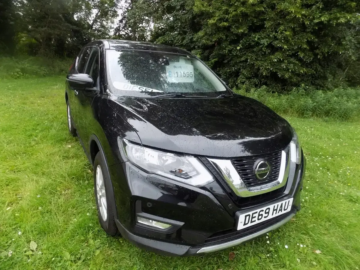 Used Nissan X-Trail Acenta Premium 150 HP (110 kW) 2019 Black SUV