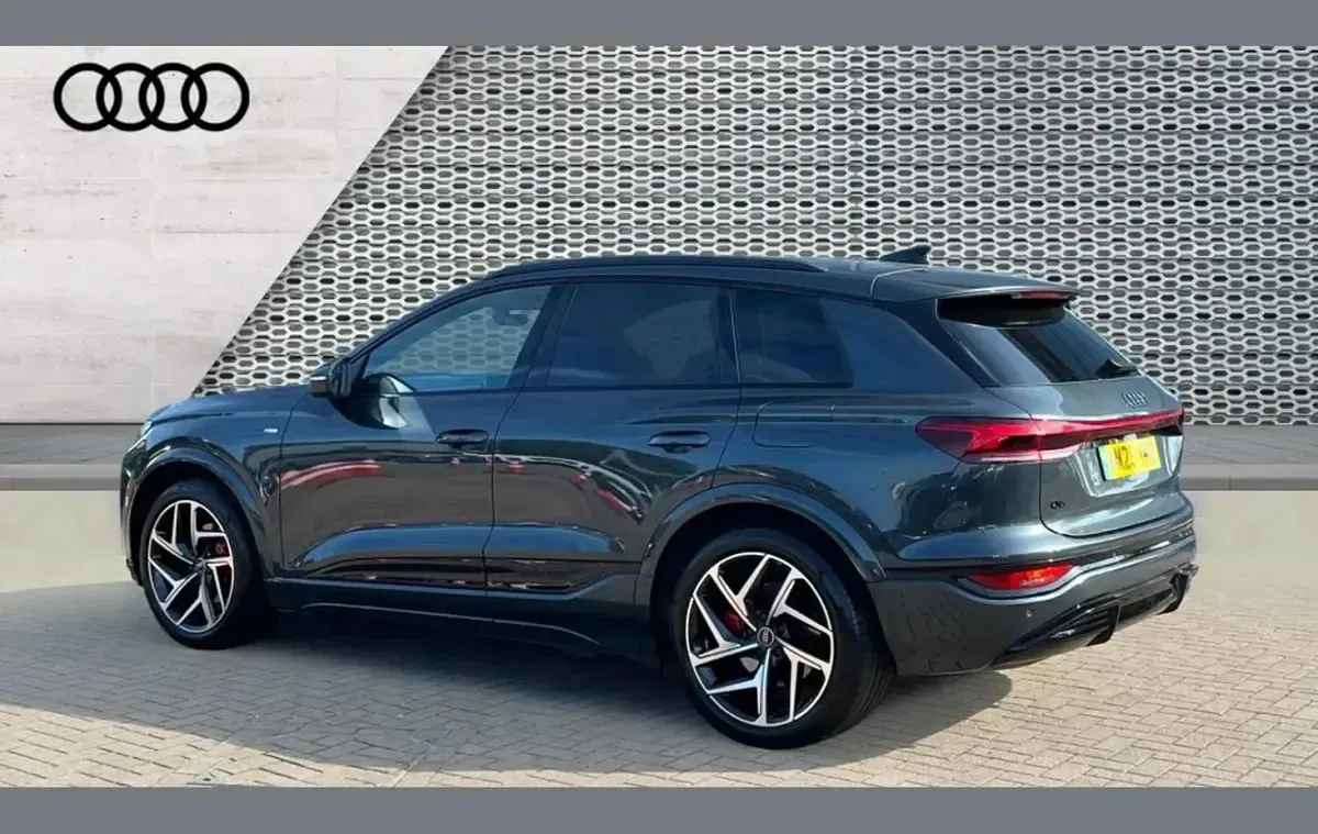 Used Audi Q6 e-tron Advanced 285 kW (388 HP) 2025 Grey SUV