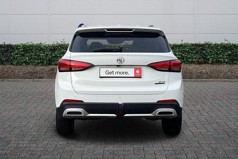 Used MG ZS Trophy 2025 Solid  arctic white Sedan
