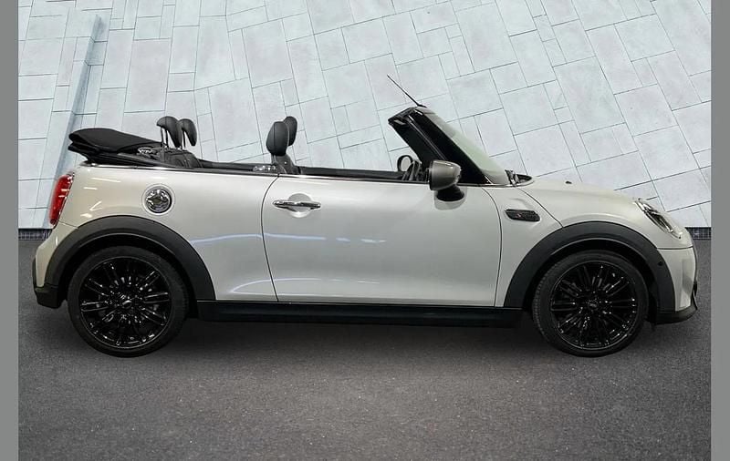 Używany Mini Cooper S Cabriolet Exclusive 176 KM (129 kW) 2022 Srebrny Kabriolet
