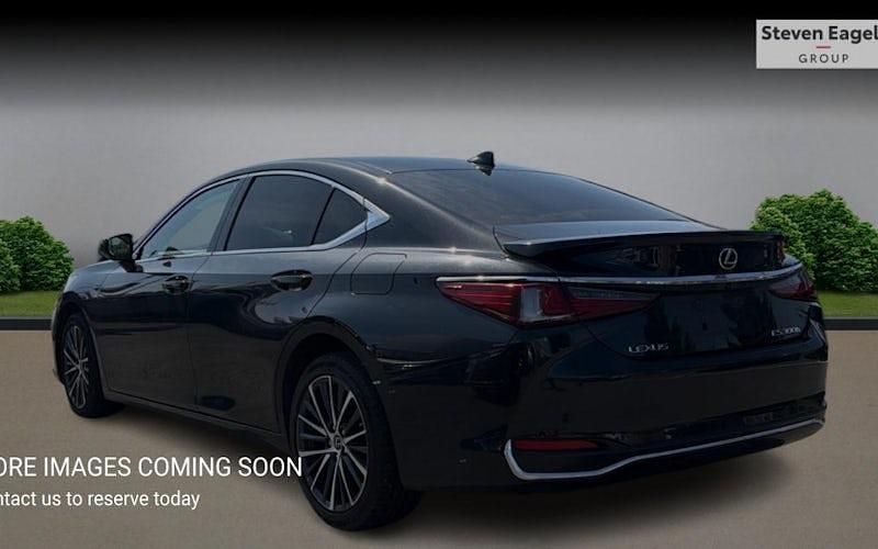 Used Lexus ES300H 218 HP (160 kW) 2021 Sedan