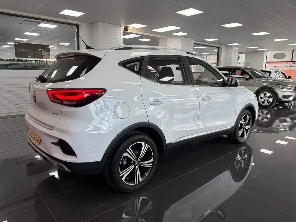 Used MG ZS Excite 106 HP (77 kW) 2022 White SUV