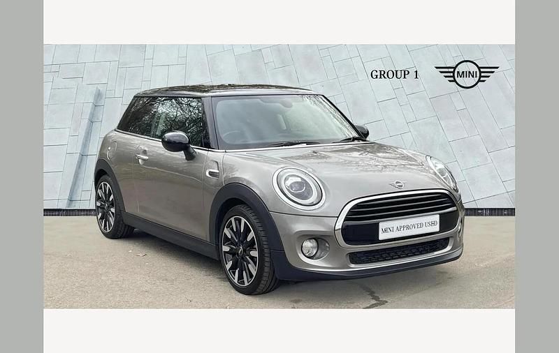 Used Mini Cooper Hatch 134 HP (98 kW) 2018 Silver Hatchback