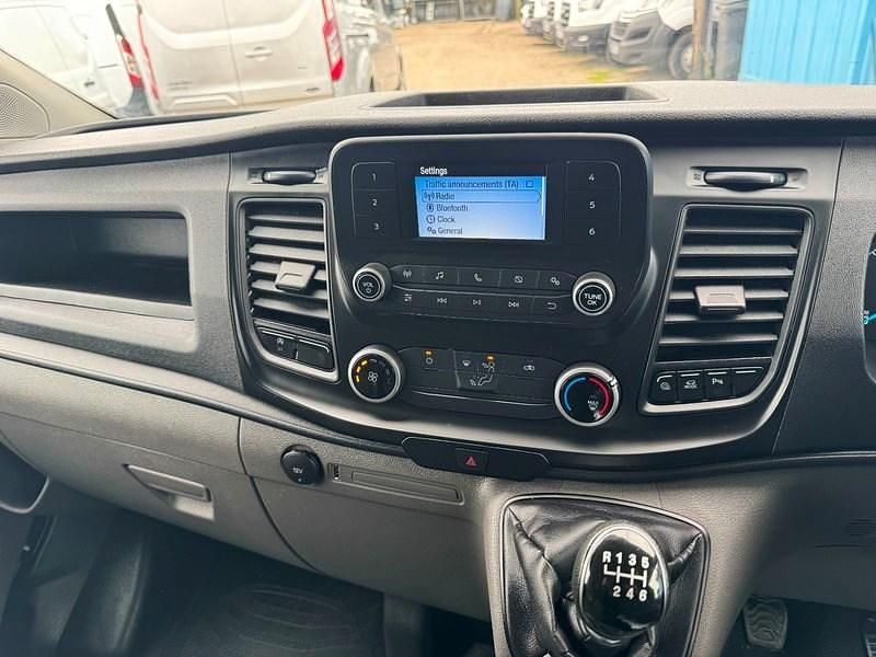 Used Ford Transit Custom 130 HP (95 kW) 2022 White Van