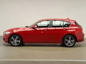 Used BMW 118 Sport Line 136 HP (100 kW) 2018 Red Hatchback