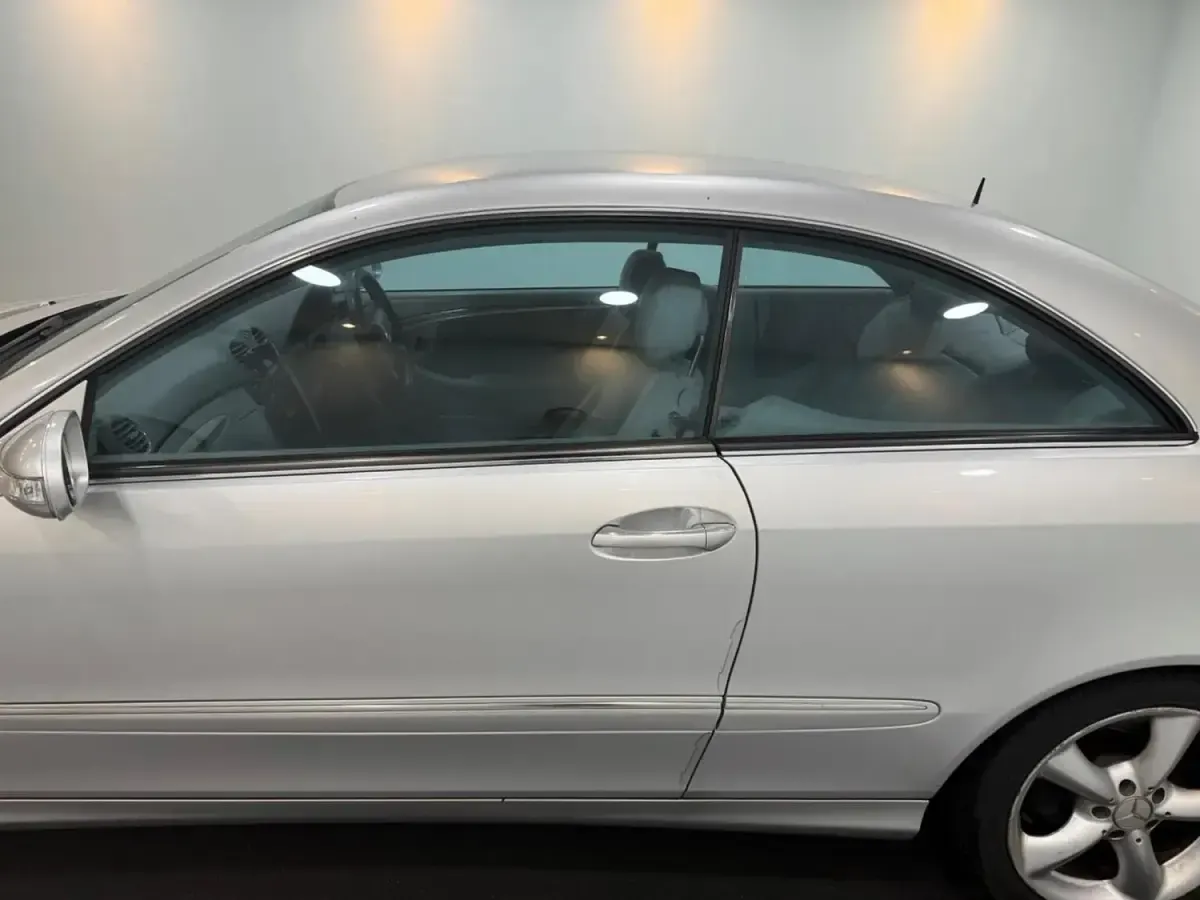 Begagnad Mercedes CLK320 Avantgarde 2004 Silver Sportkupé