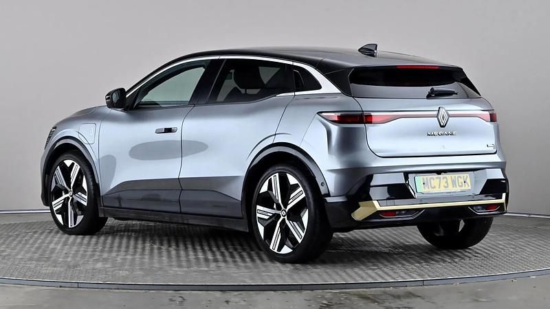 Used Renault Megane E-Tech Iconic 159 kW (217 HP) 2024 Grey/black Hatchback