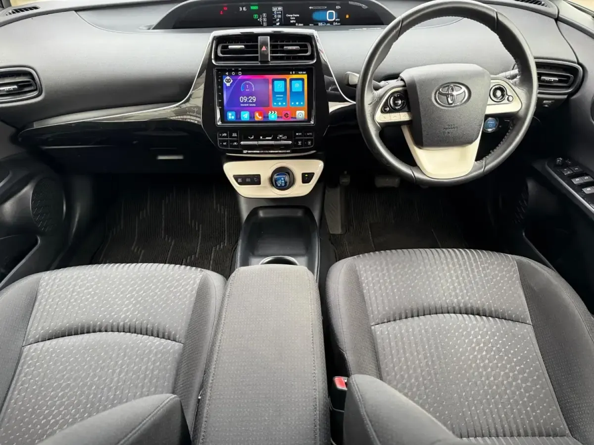 Usado Toyota Prius Active 140 CV (102 kW) 2023 Blanco Berlina