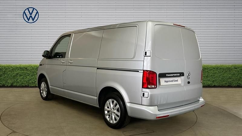 Begagnad VW Transporter Highline 110 HK (80 kW) 2023 Van