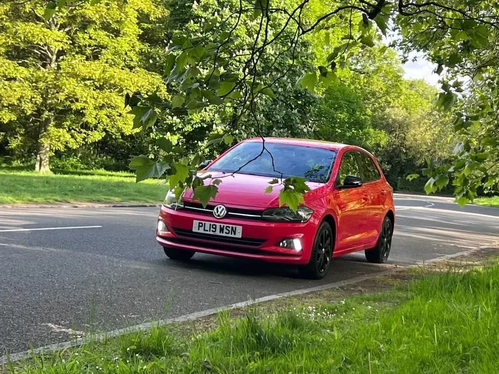 Używany VW Polo Beats 65 KM (47 kW) 2019 Czerwony Hatchback