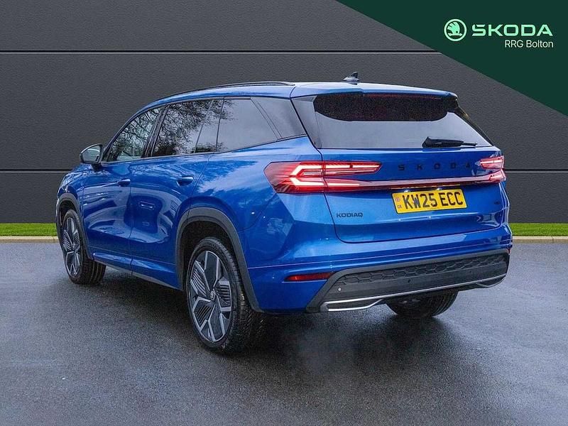 Used Skoda Kodiaq SportLine 190 HP (139 kW) 2025 Race blue metallic SUV