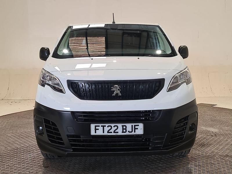 Used Peugeot Expert Premium 145 HP (106 kW) 2022 White Van
