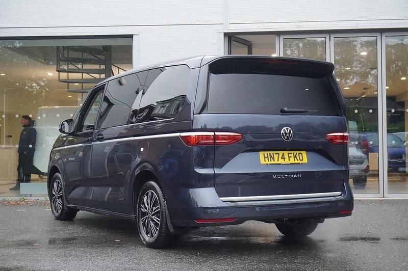 Used VW Multivan Style 204 HP (150 kW) 2024 Blue MPV