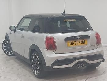 Used Mini Cooper S Exclusive 178 HP (130 kW) 2021 Silver Hatchback