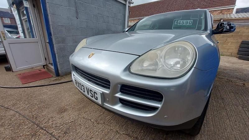 Used Porsche Cayenne 2003 Silver SUV