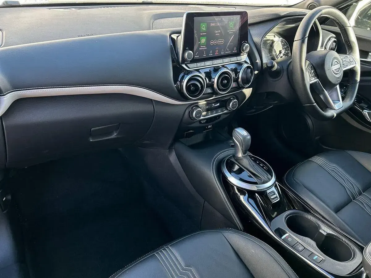 Used Nissan Juke 143 HP (105 kW) 2022 Grey SUV