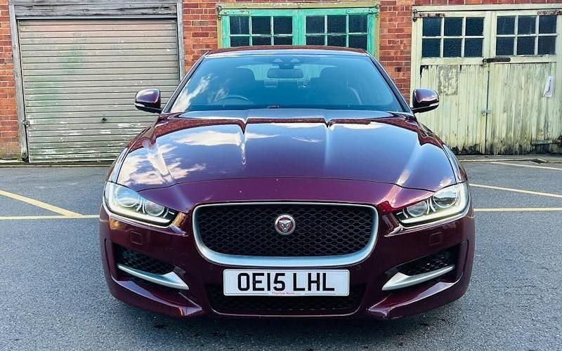 Used Jaguar XE R-Sport 163 HP (119 kW) 2019 Sedan