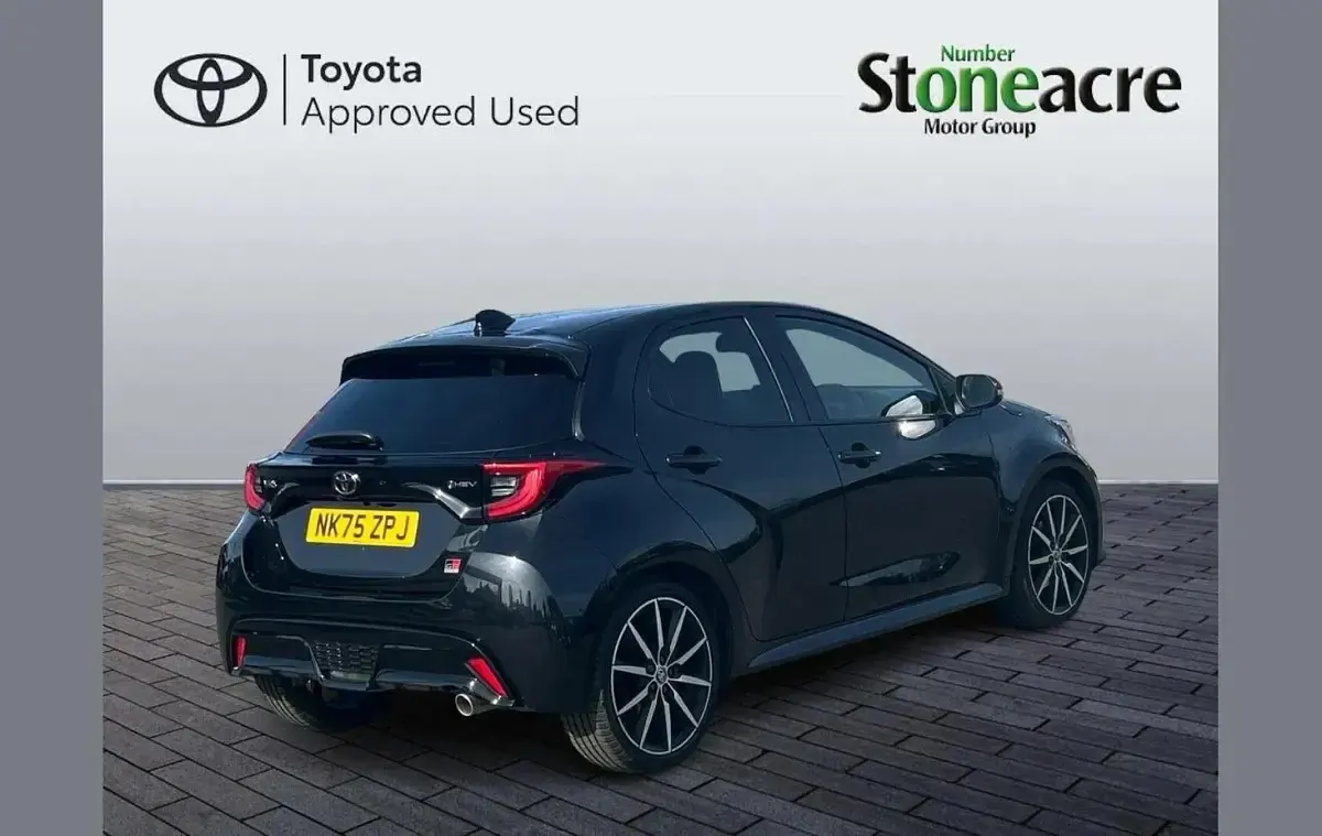 Used Toyota Yaris Sport 128 HP (94 kW) 2025 Black Hatchback